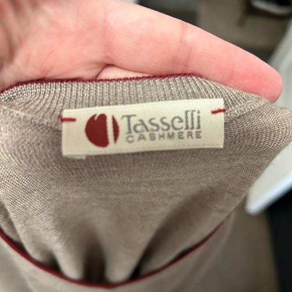 Tasselli cashmere silk v neck sweater - Picture 5 of 6
